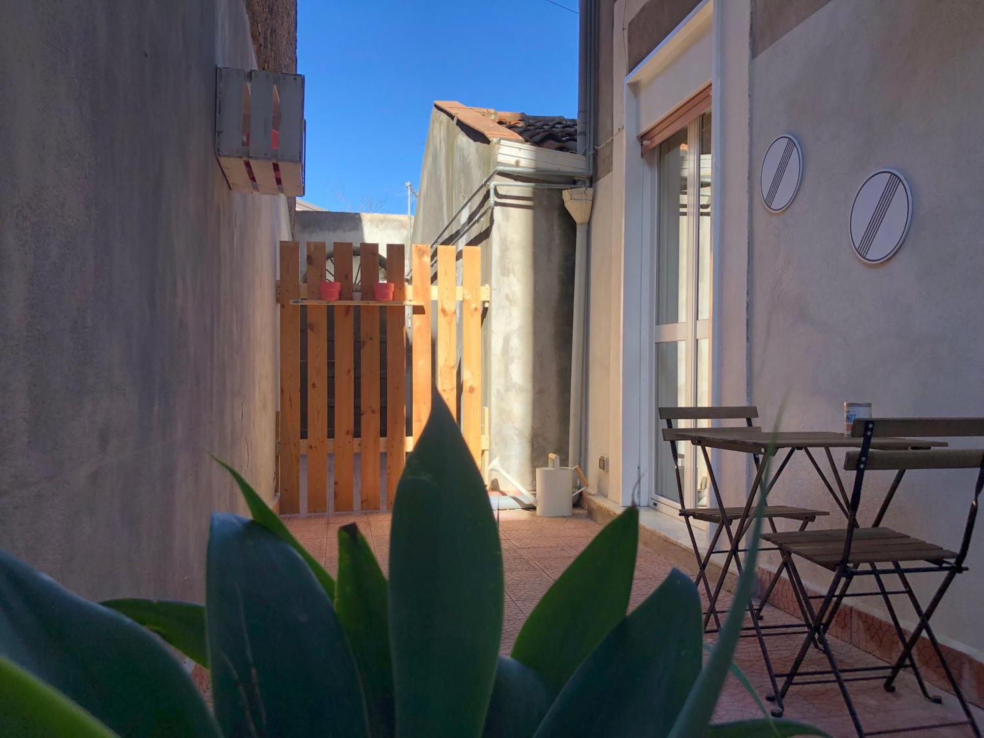 Home Vicolo Lavico Катания Экстерьер фото